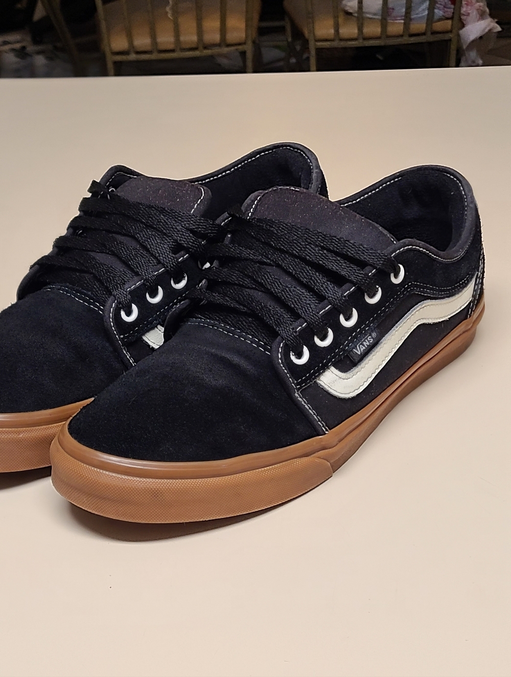 Vans Chukka low side stripe casual skateboard sneakers size 11 1/2